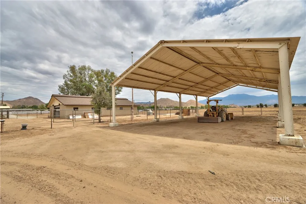6905 W Devonshire Hemet, CA 92545