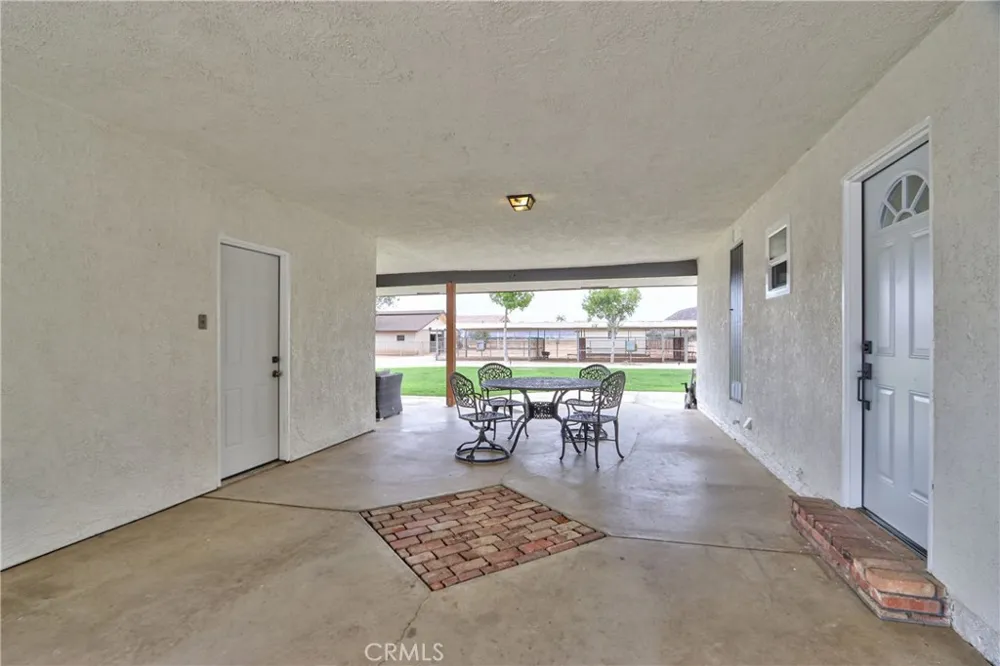 6905 W Devonshire Hemet, CA 92545