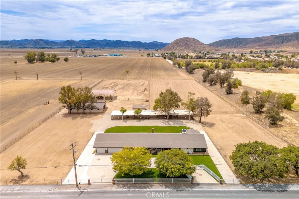 6905 W Devonshire Hemet, CA 92545