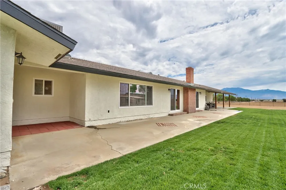 6905 W Devonshire Hemet, CA 92545