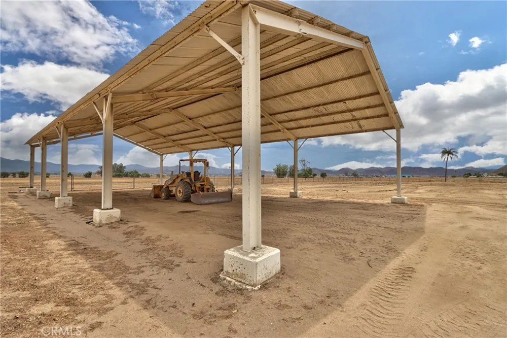 6905 W Devonshire Hemet, CA 92545