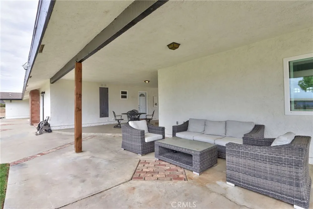 6905 W Devonshire Hemet, CA 92545