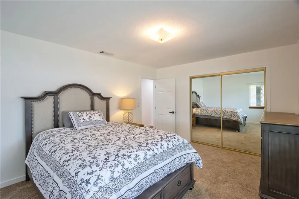 6905 W Devonshire Hemet, CA 92545