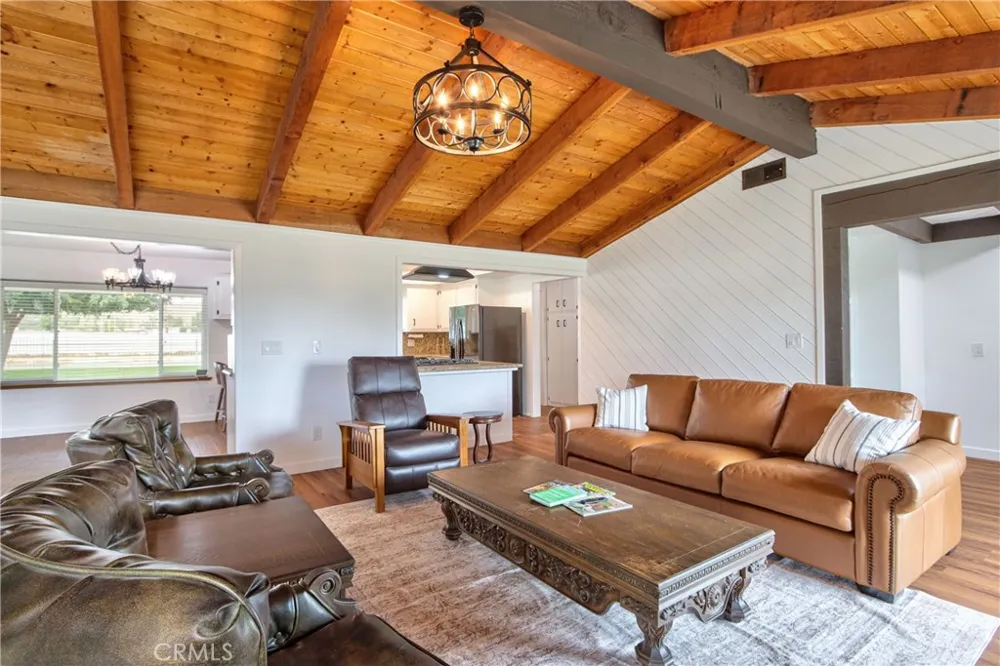 6905 W Devonshire Hemet, CA 92545