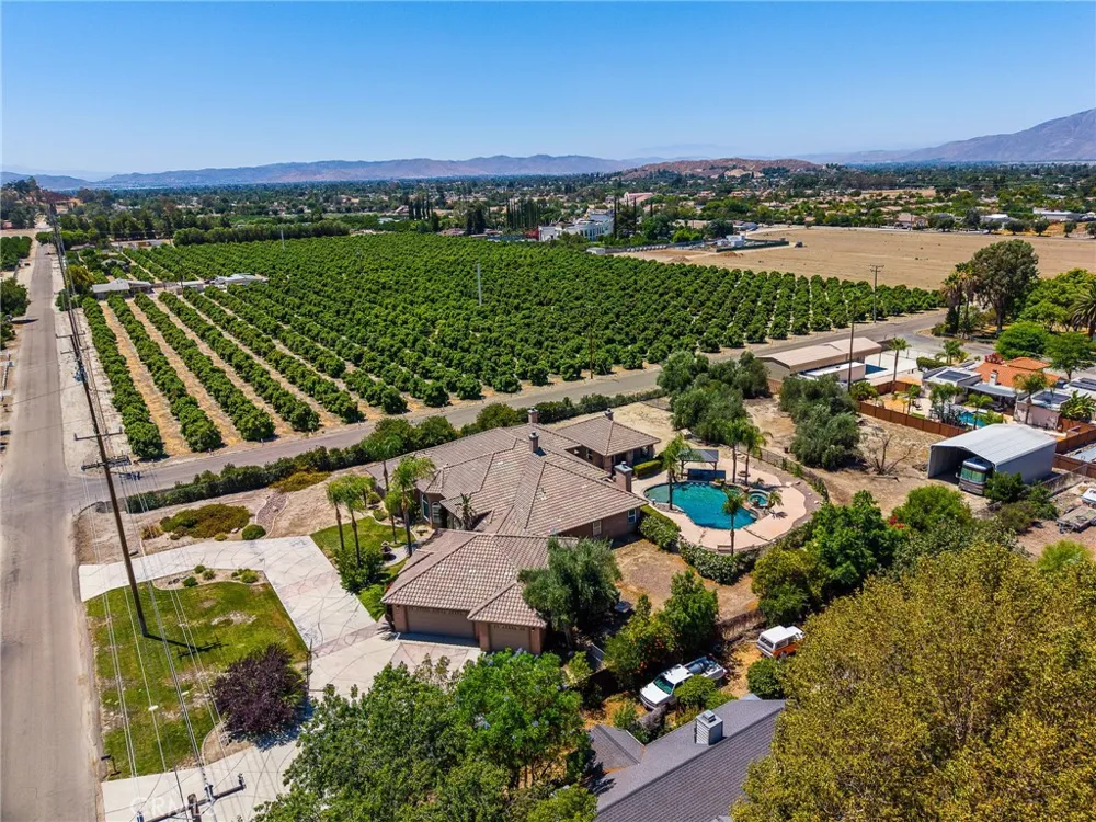 43000 Johnston Hemet, CA 92544