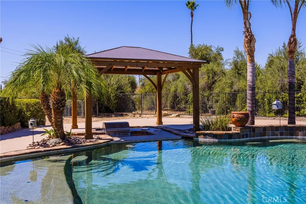 43000 Johnston Hemet, CA 92544