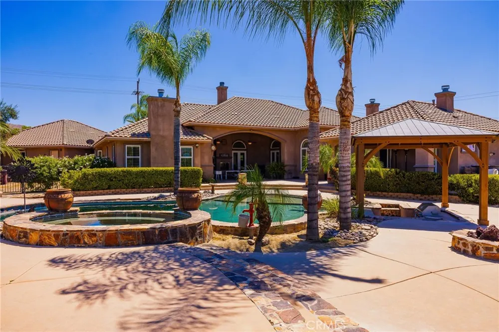 43000 Johnston Hemet, CA 92544