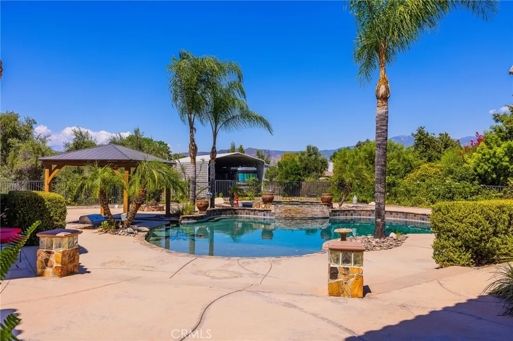 43000 Johnston Hemet, CA 92544