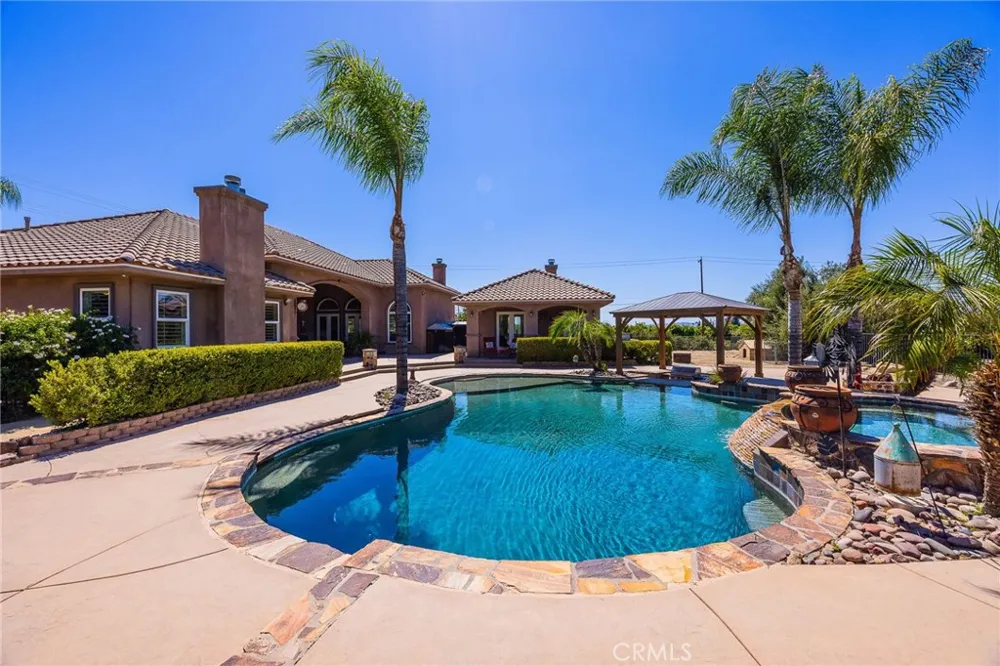 43000 Johnston Hemet, CA 92544