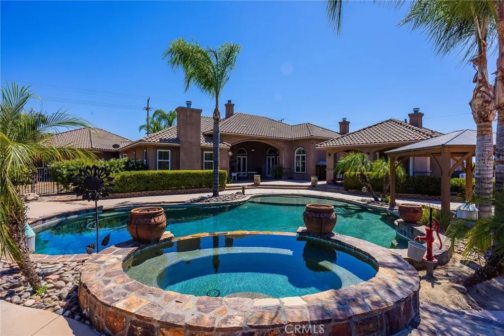 43000 Johnston Hemet, CA 92544
