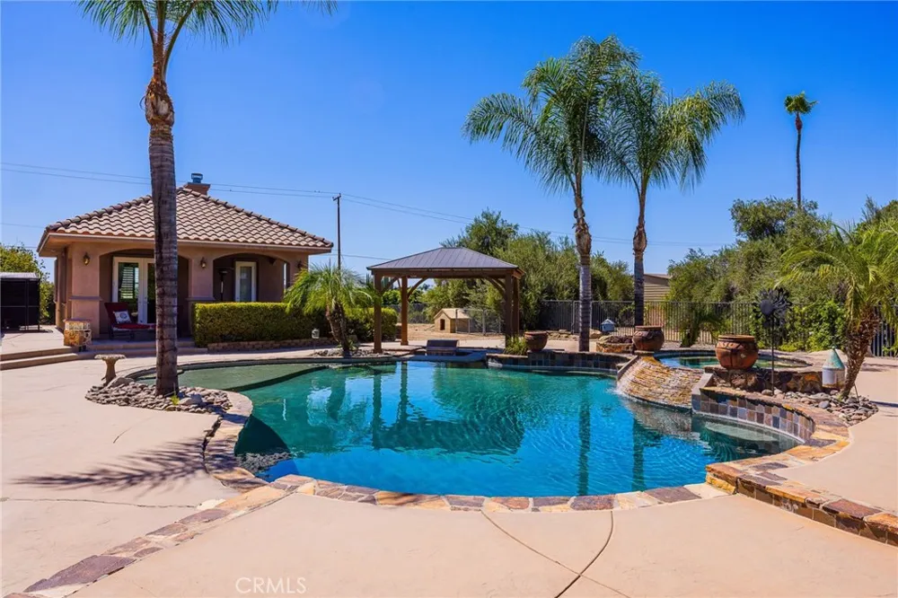 43000 Johnston Hemet, CA 92544