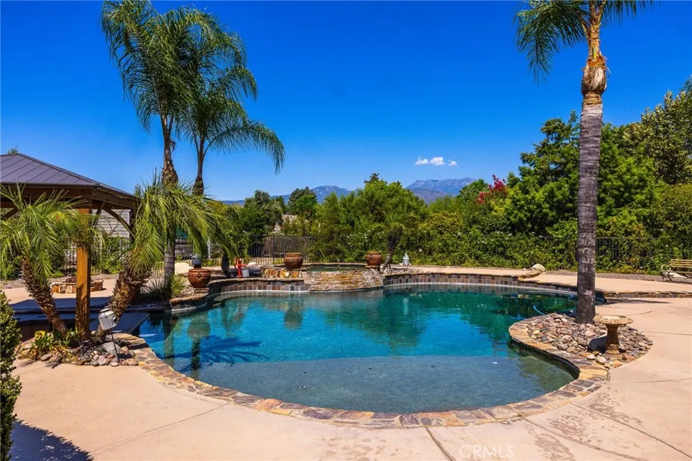 43000 Johnston Hemet, CA 92544