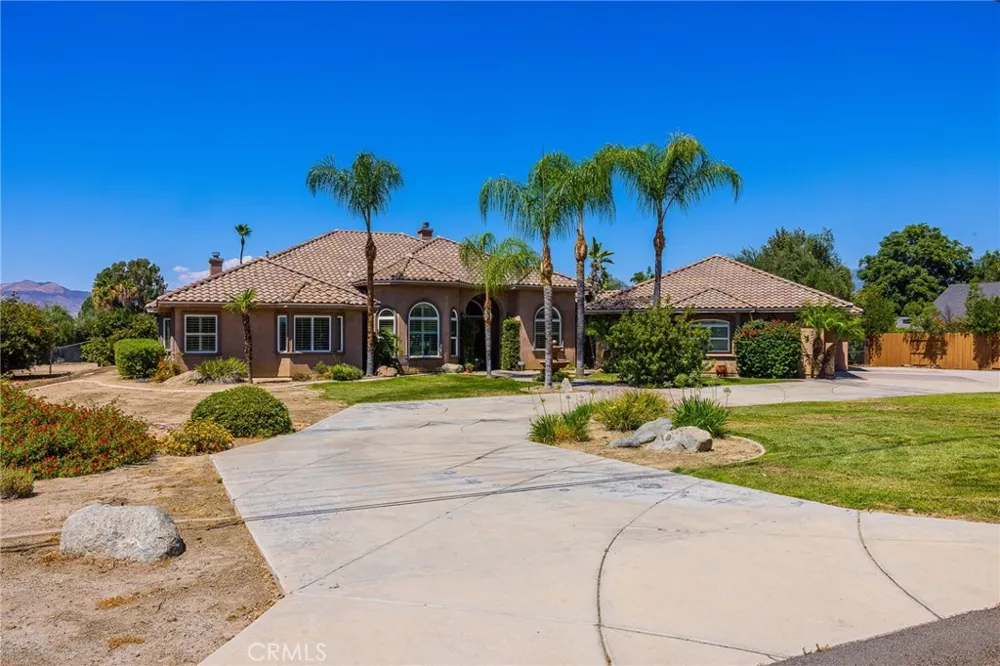 43000 Johnston Hemet, CA 92544