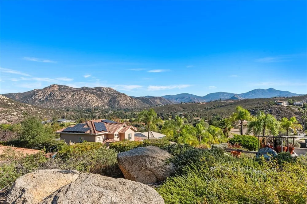 23810 Barona Mesa Road Ramona, CA 92065