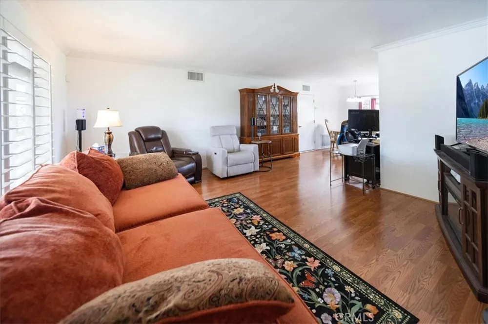 451 Olympia Hemet, CA 92543
