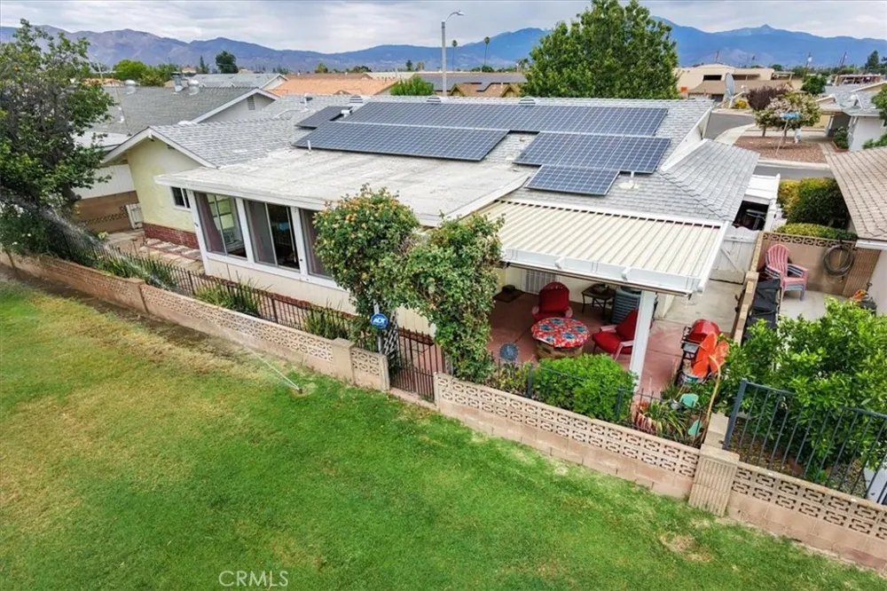 451 Olympia Hemet, CA 92543