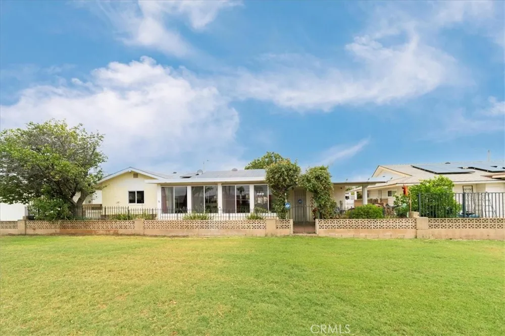 451 Olympia Hemet, CA 92543