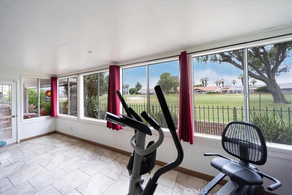 451 Olympia Hemet, CA 92543