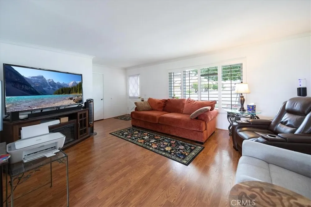 451 Olympia Hemet, CA 92543