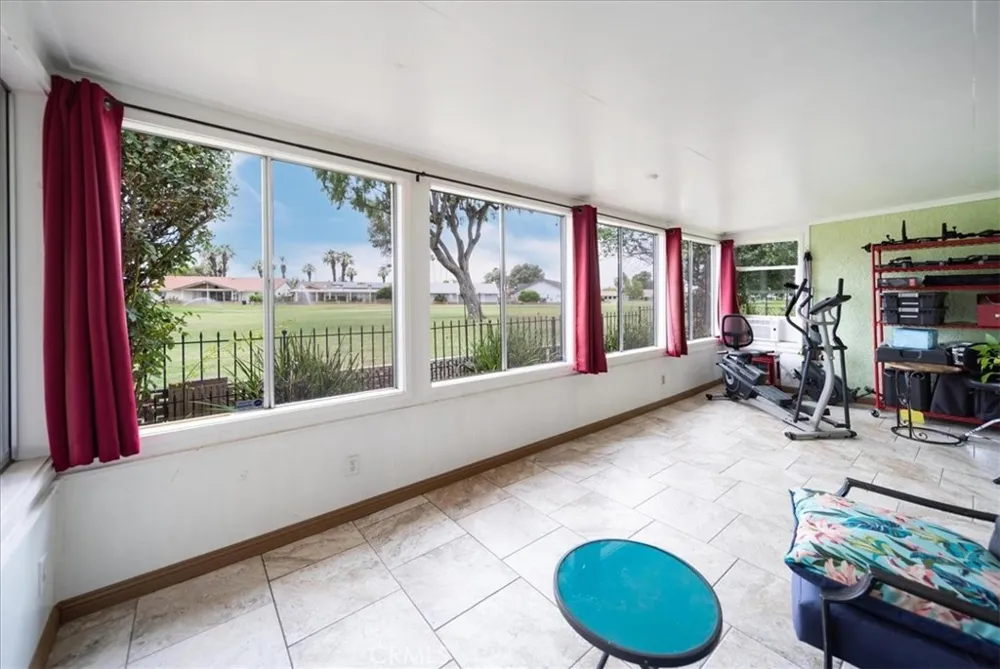 451 Olympia Hemet, CA 92543