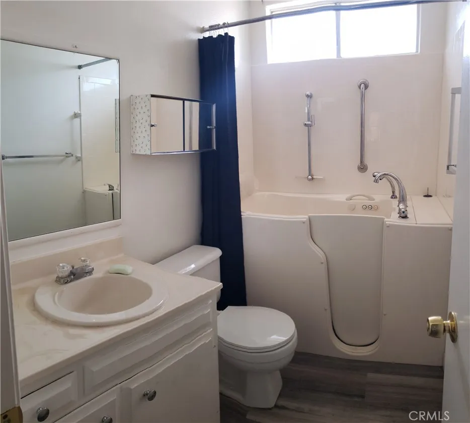 2125 San Bernardo Hemet, CA 92545