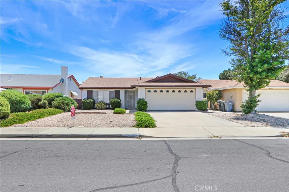 2230 El Rancho Hemet, CA 92545