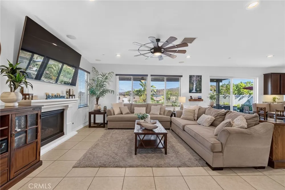45936 Camino Rubi Temecula, CA 92592