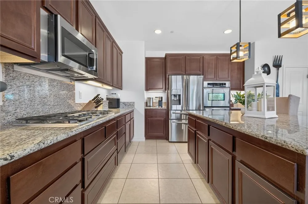 45936 Camino Rubi Temecula, CA 92592
