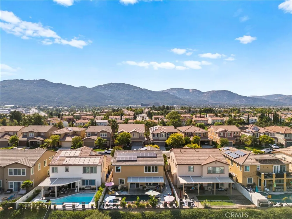 45936 Camino Rubi Temecula, CA 92592