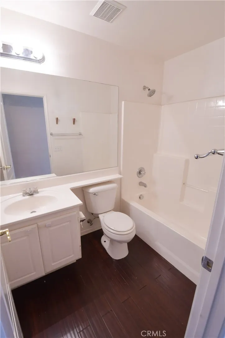23281 Highland Oaks Court Wildomar, CA 92595
