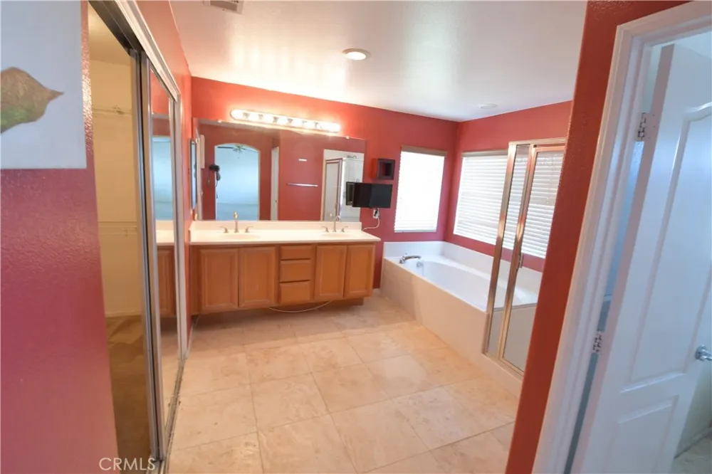 23281 Highland Oaks Court Wildomar, CA 92595