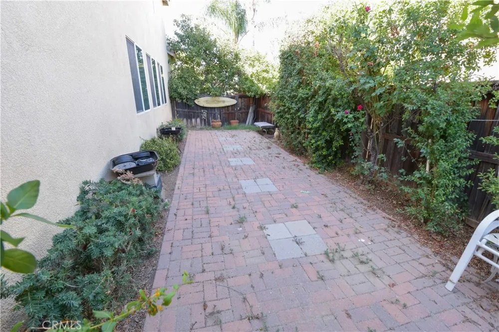23281 Highland Oaks Court Wildomar, CA 92595