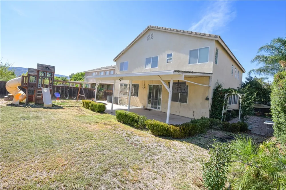 23281 Highland Oaks Court Wildomar, CA 92595
