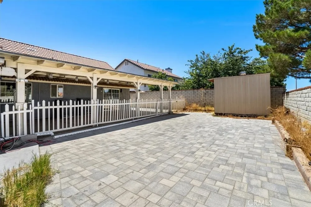 5311 Katrina Palmdale, CA 93552