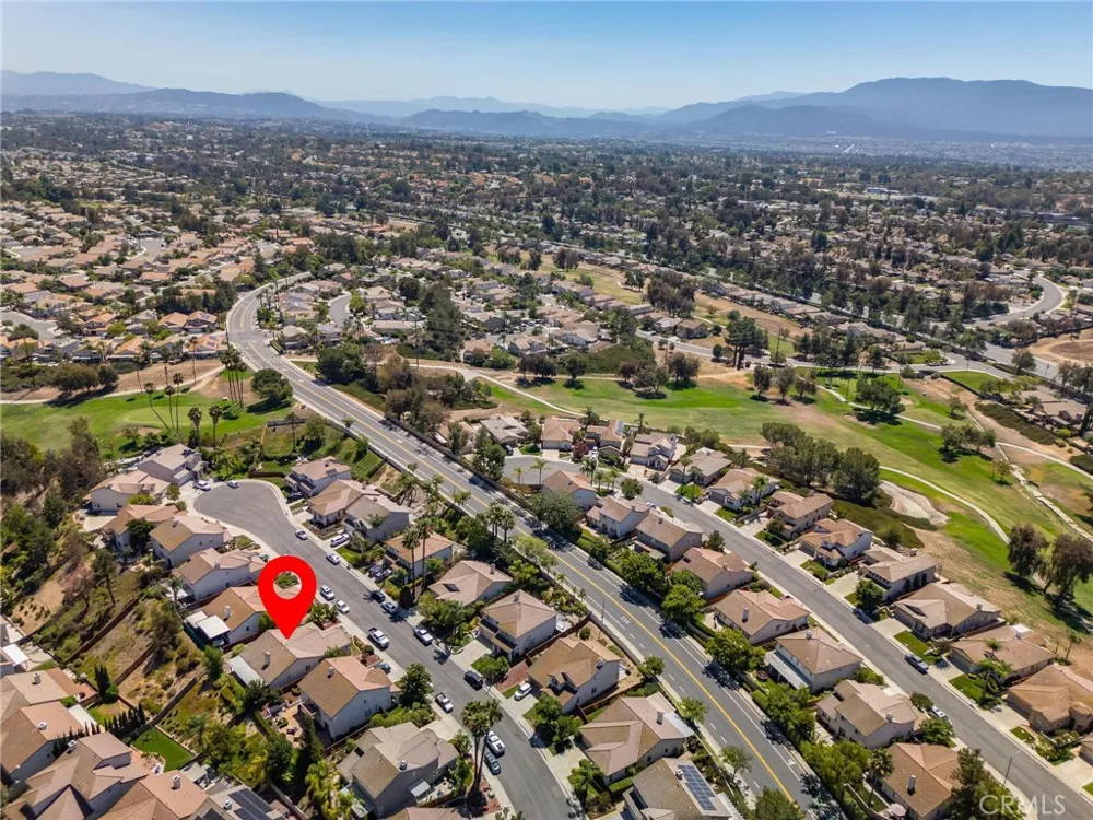 30780 Point Woods Court Temecula, CA 92591