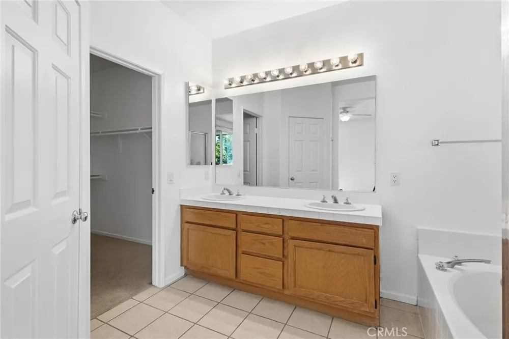 30780 Point Woods Court Temecula, CA 92591