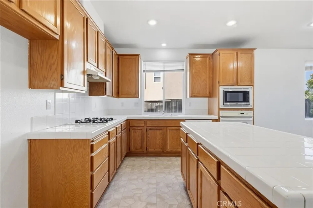 30780 Point Woods Court Temecula, CA 92591