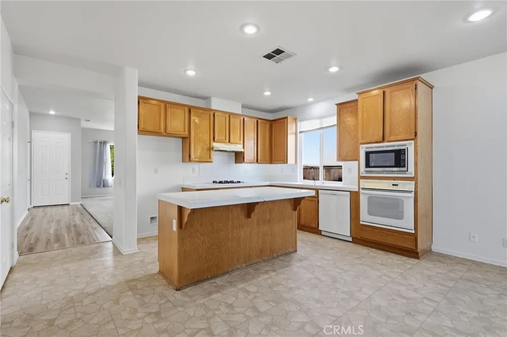 30780 Point Woods Court Temecula, CA 92591