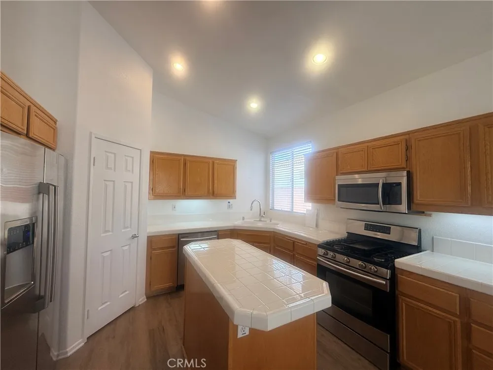 26805 China Romoland, CA 92585