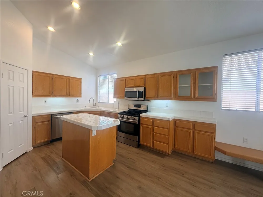 26805 China Romoland, CA 92585