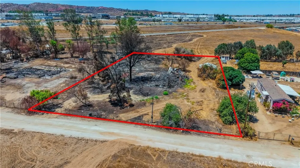 2948 Susan Lane Perris, CA 92571