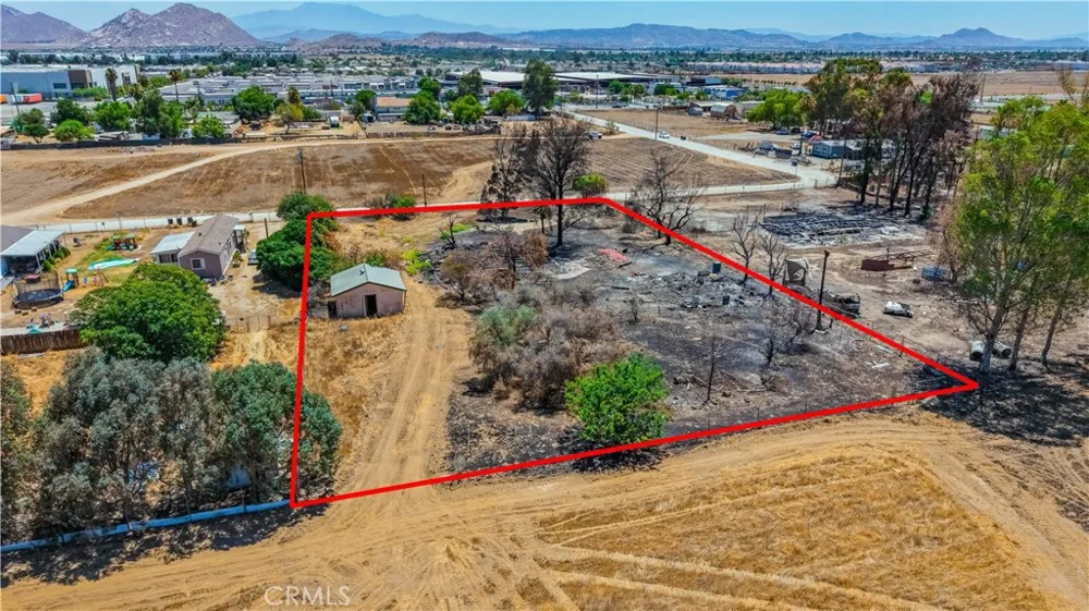 2948 Susan Lane Perris, CA 92571