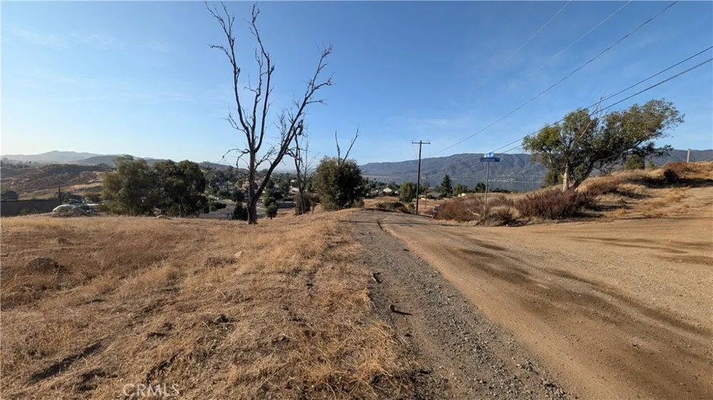 1 Hill Avenue Lake Elsinore, CA 92530