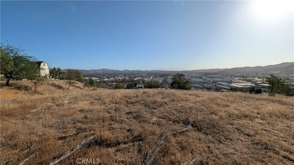 1 Hill Avenue Lake Elsinore, CA 92530