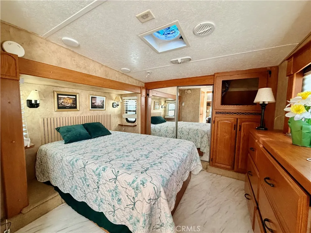 827 Deerwood Drive San Jacinto, CA 92583