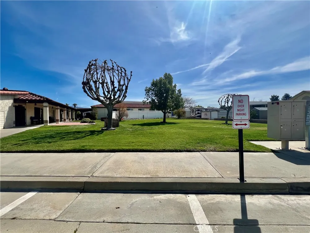 827 Deerwood Drive San Jacinto, CA 92583