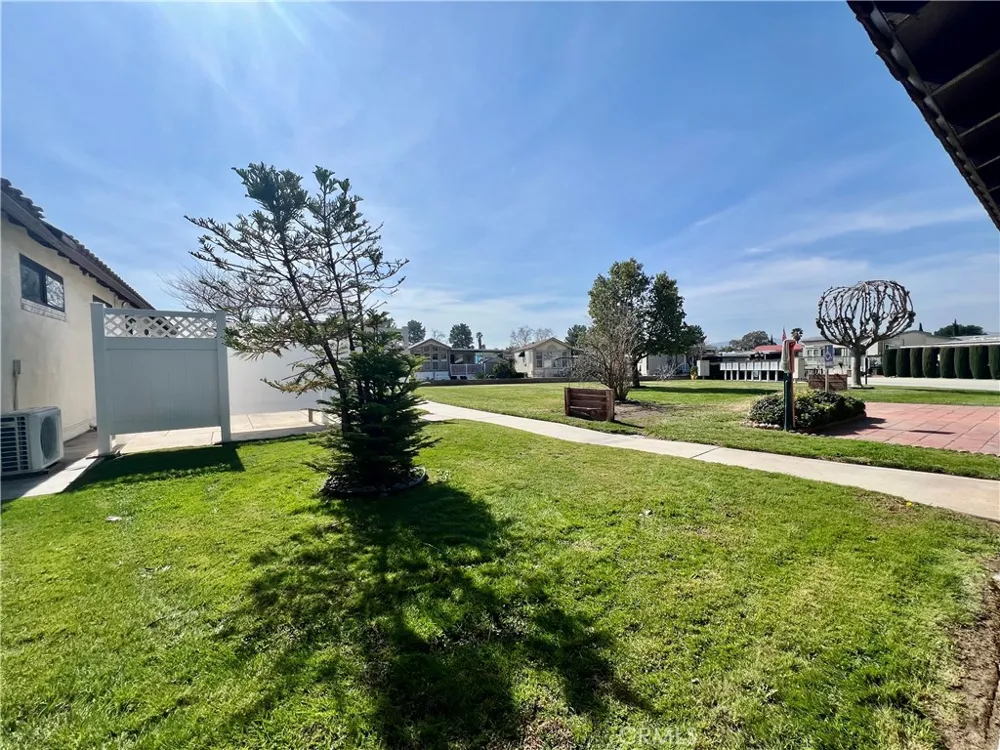 827 Deerwood Drive San Jacinto, CA 92583
