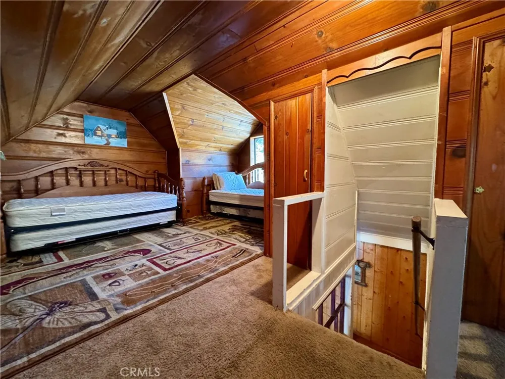 155 Coy Ln Big Bear City, CA 92314