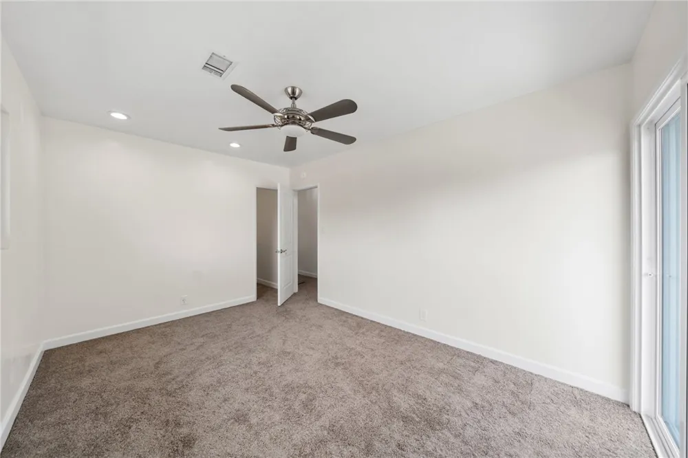 6848 E Los Santos Long Beach, CA 90815