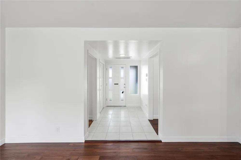 6848 E Los Santos Long Beach, CA 90815